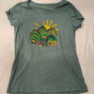 Eastern Mountain Sports T-Shirt